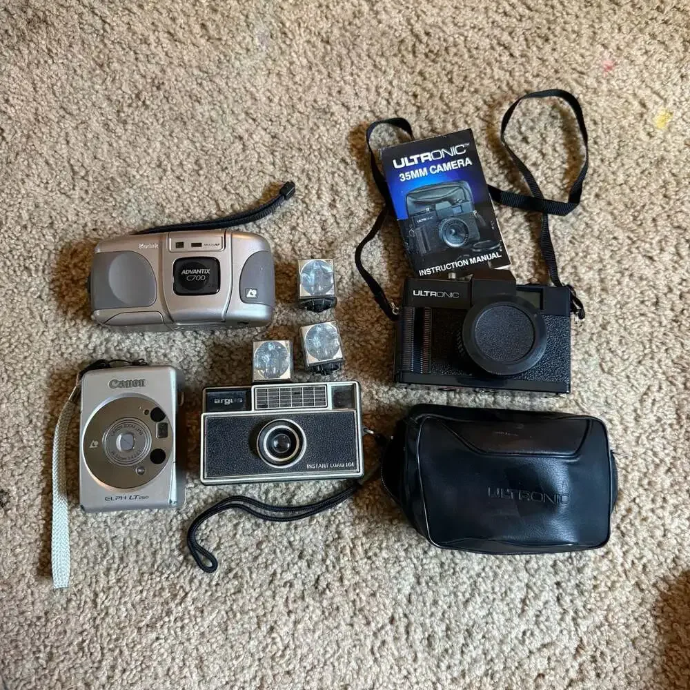 Vintage Camera Lot: Canon Elph LT260, Kodak Advantix C700 and more